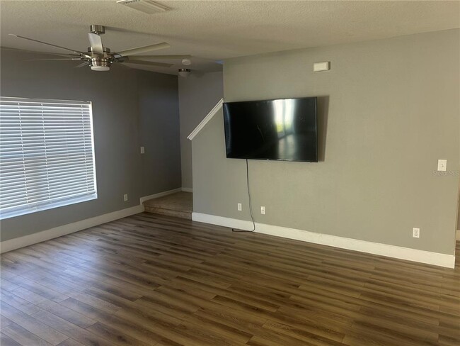 Building Photo - 14428 Dunrobin Dr
