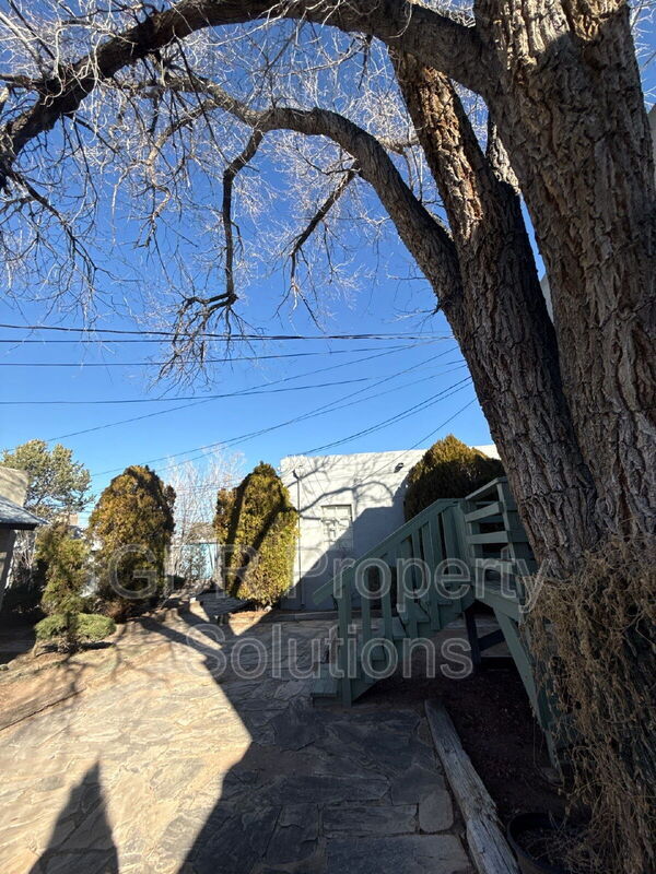 Building Photo - 3209 Burton Ave SE