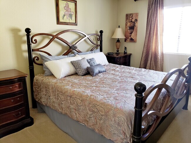 Building Photo - Furnished Scottsdale One Bedroom Condo For...
