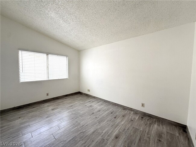 Building Photo - 5625 Ballinger Dr