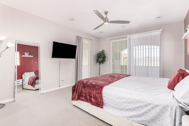 Building Photo - Gorgeous Rental Home in Chandler