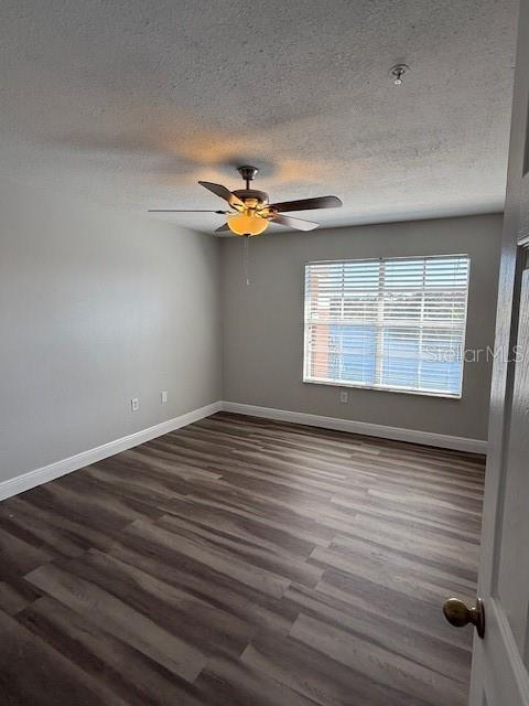 Building Photo - 1989 Summer Club Dr