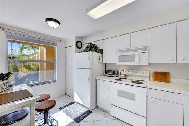 Building Photo - 2469 Millcreek Ln