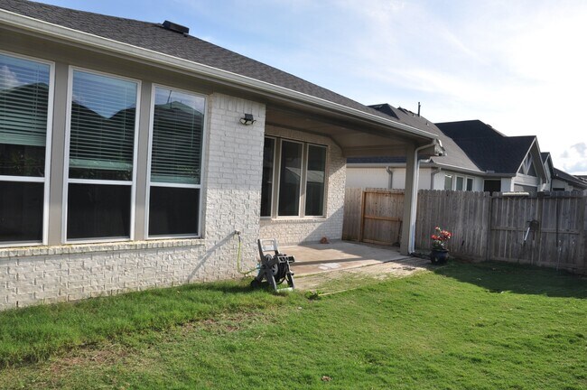 Building Photo - 31822 Grand Orch Ln