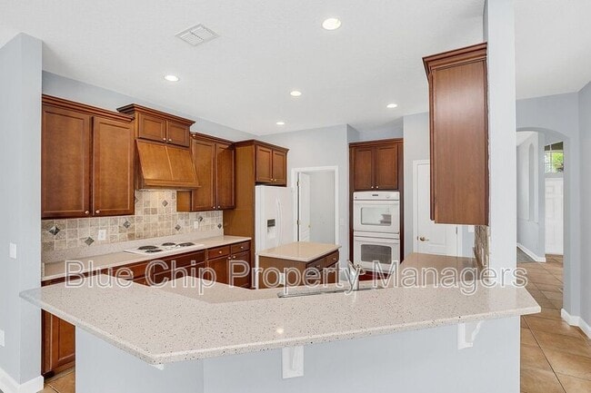 Building Photo - 10074 Iverson Dr