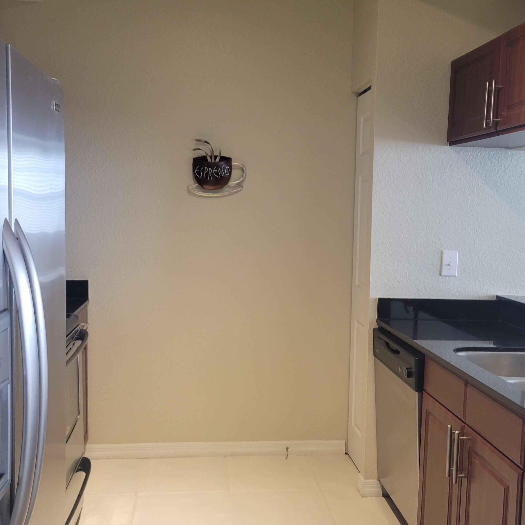 Building Photo - 1064 N Tamiami Trl