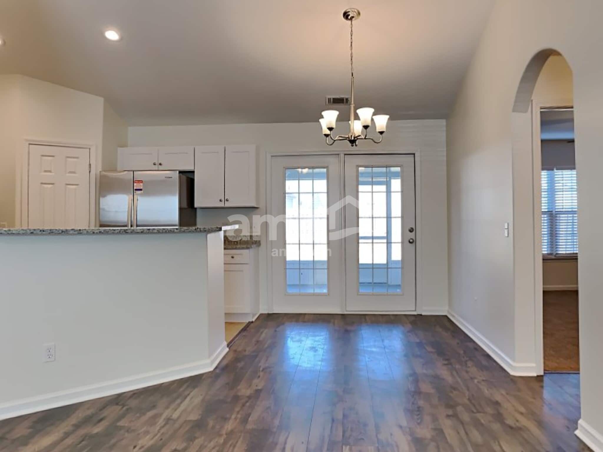 Building Photo - 163 Willow Point Cir