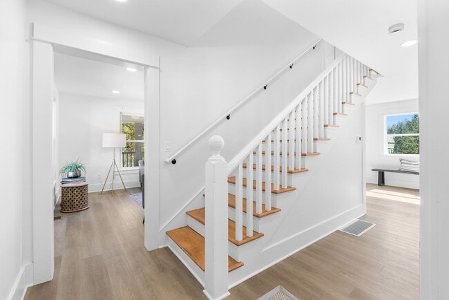 Building Photo - Freshly Remodeled Stunner Perched on the H...
