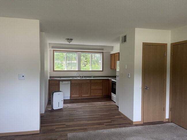 Building Photo - 4448 Gull Lake Dam Rd