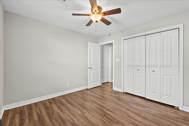 Building Photo - 120 Illinois Ave