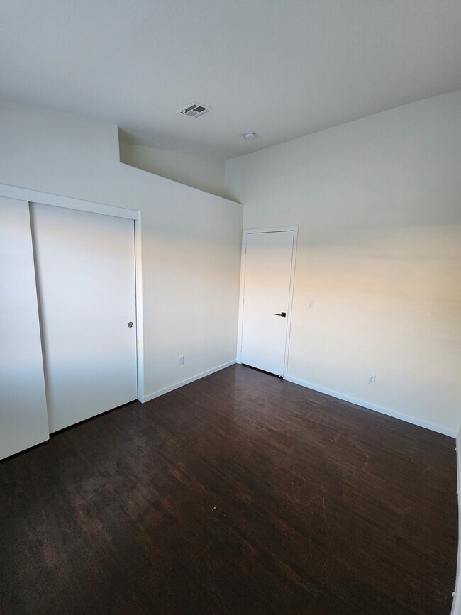 Bedroom 3 - 929 Dusty Creek St