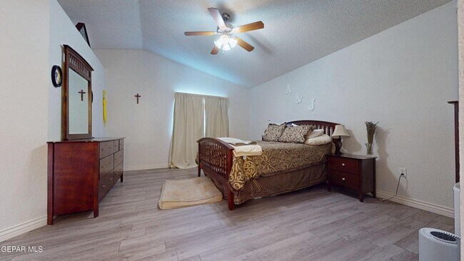 Building Photo - 3249 Emerald Point Dr