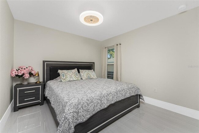 Building Photo - 22497 Vale Ave