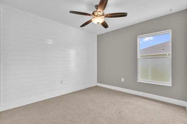 Building Photo - 4595 Plainview Rd