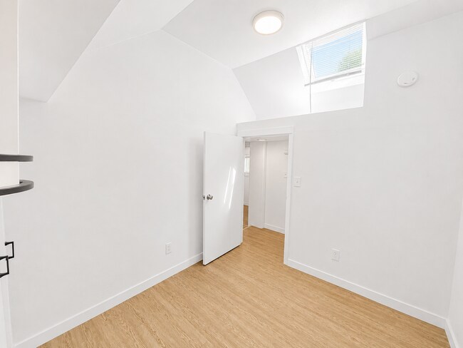 Building Photo - AJ Payne 4 Plex
