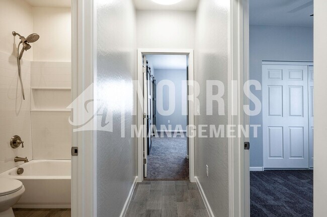 Building Photo - Beautiful Brand New Home with Block Wall