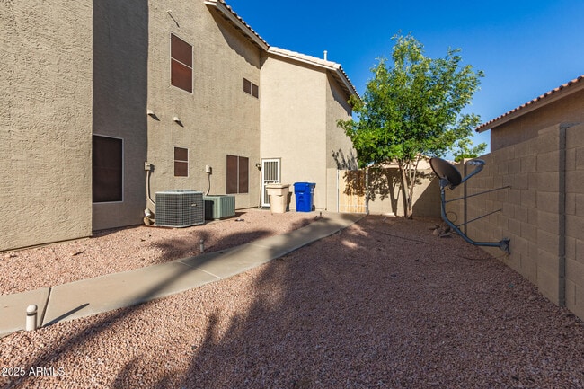 Building Photo - 7834 W Kerry Ln