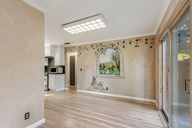Building Photo - Elegant and Spacious 4Bedroom Sunnyvale Home