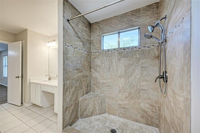 Building Photo - 2508 Tierra Blanco Trail