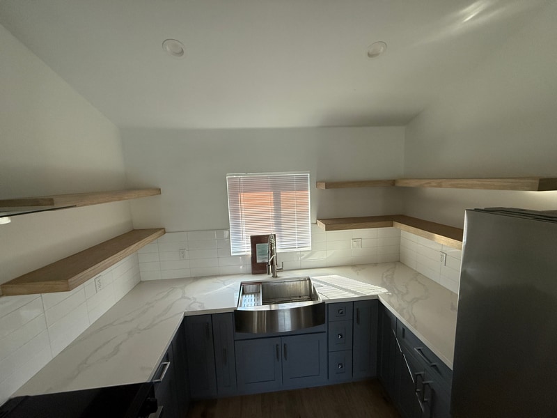 Building Photo - 6519 Broadway Ave