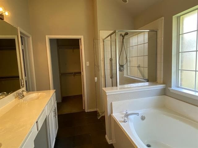 Building Photo - 2645 Red Spruce Dr