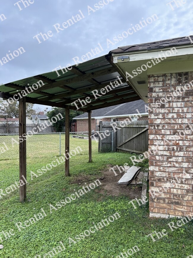 Building Photo - 103 Liner Dr