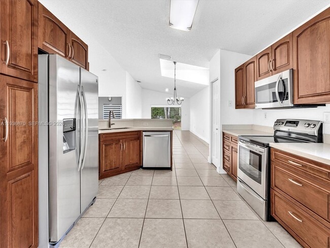 Building Photo - 4147 Sapphire Terrace