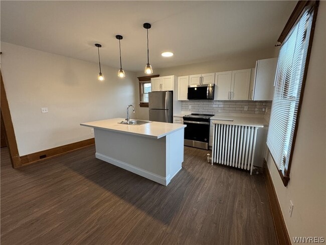 Building Photo - 121 Humboldt Pkwy