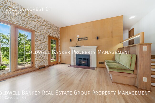 Building Photo - 1500 Oakcrest Ct