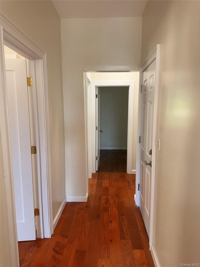 Building Photo - 1519 Roselle St