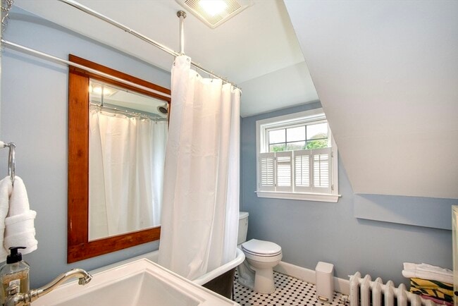 Building Photo - 21 Elm Ct