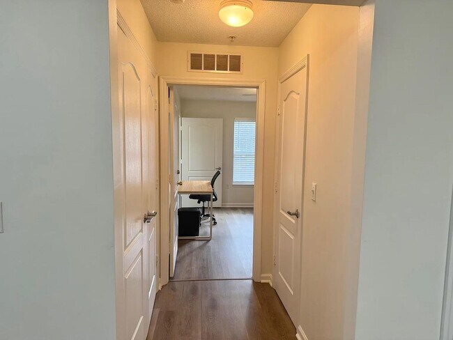 Building Photo - 3000 S Adams St