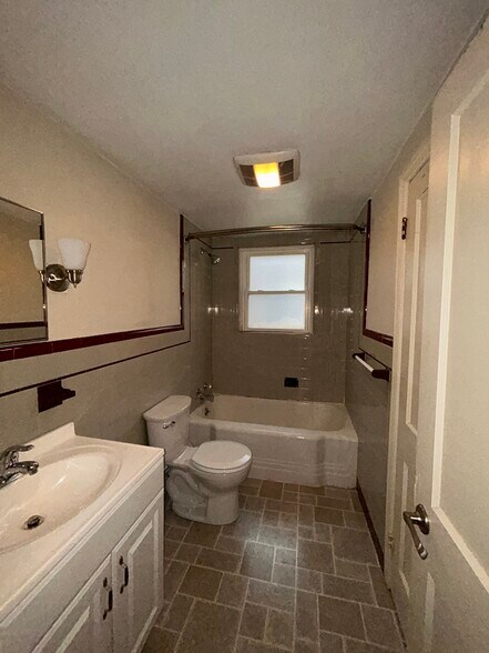 Building Photo - 131 Sharpless St
