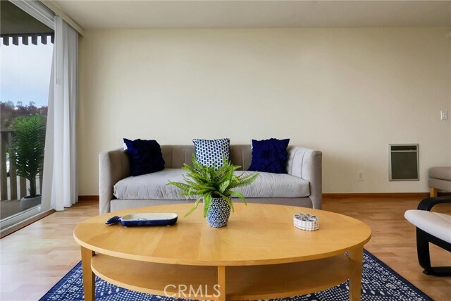 Building Photo - 6542 Ocean Crest Dr