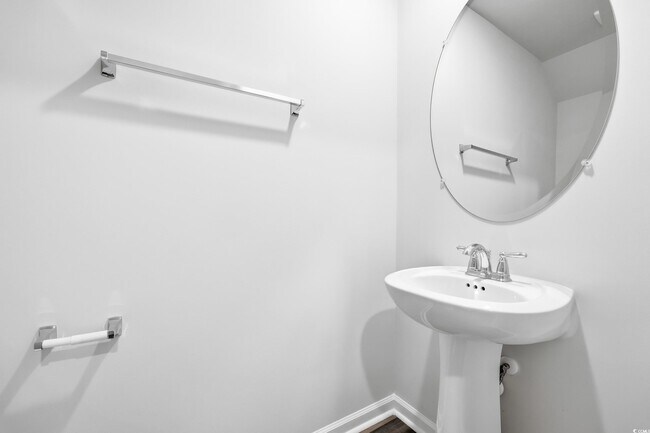 Building Photo - 322 Honeystone St