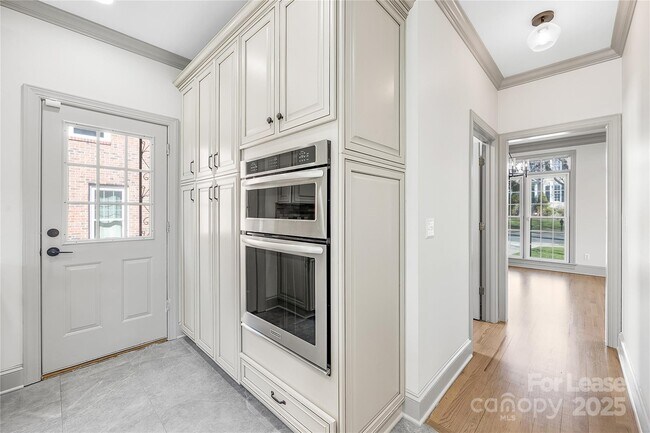 Building Photo - 7130 Prescott Pond Ln