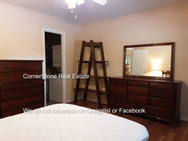 Building Photo - 7612 Decatur Dr