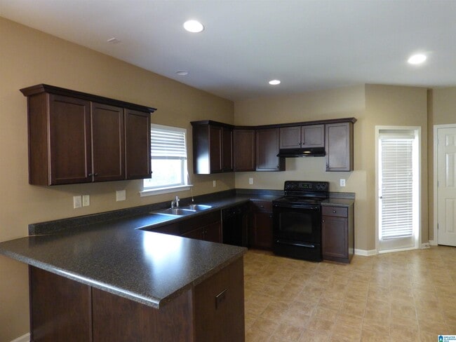 Building Photo - 1097 Savannah Ln