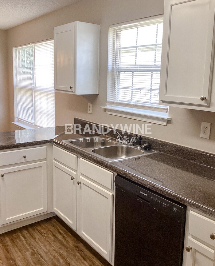 Building Photo - 2056 Registry Pl