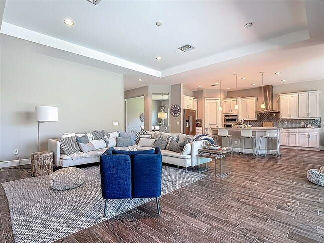 Building Photo - 4524 Tamarind Way