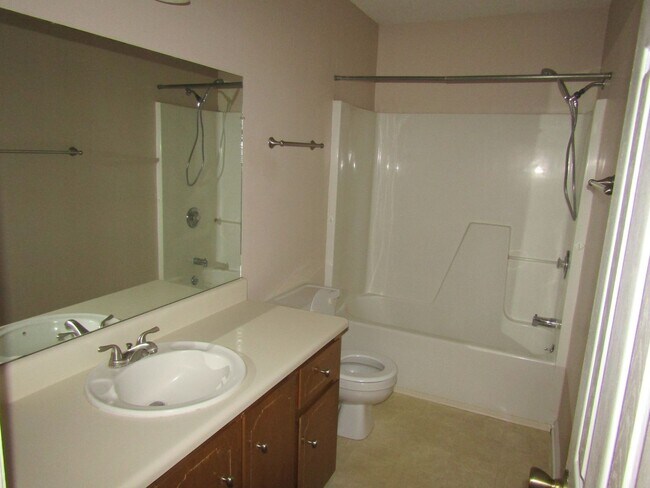 Building Photo - 1201 Desert Storm Dr