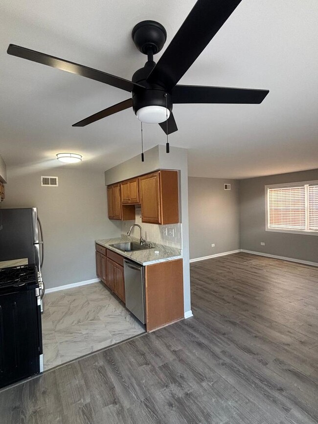 Building Photo - 544 Wynn Ct