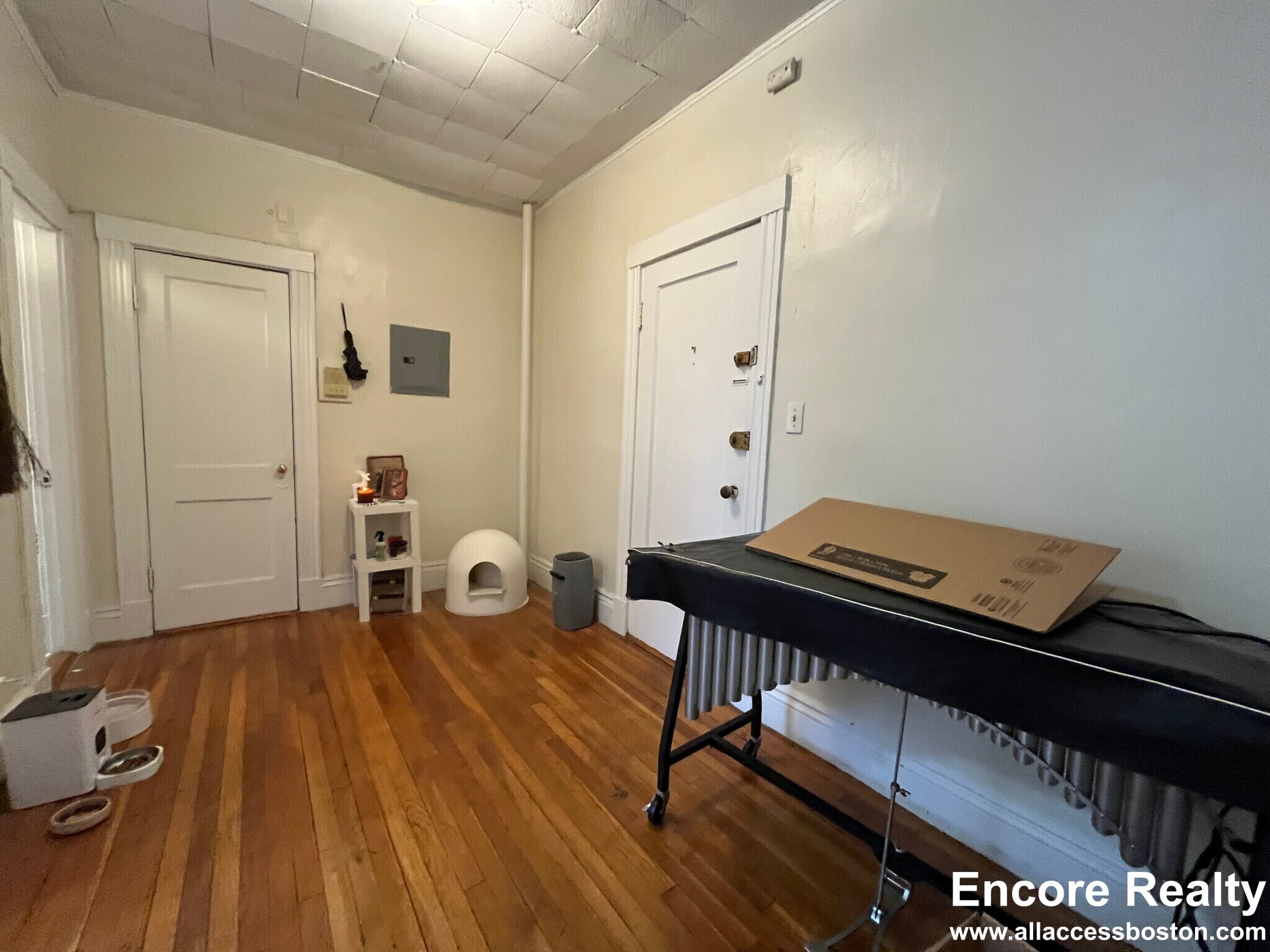 Building Photo - 126 Warren St