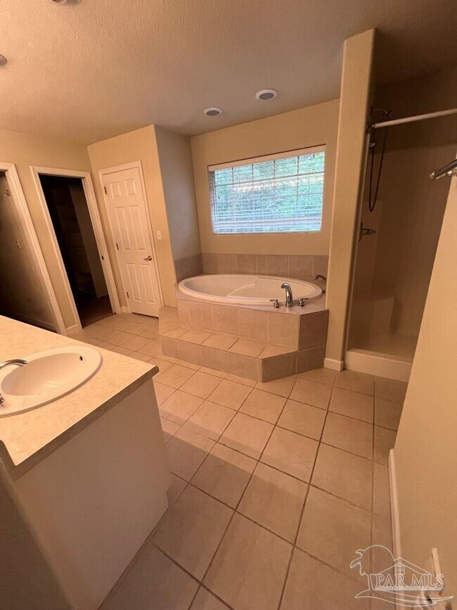 Building Photo - 754 Crooked Oak Dr