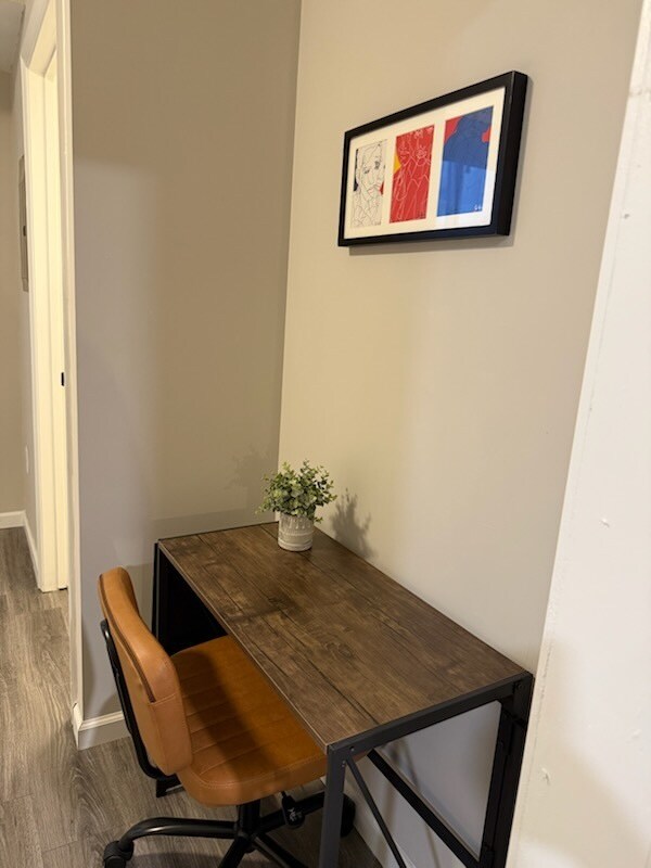 Building Photo - 355 I St SW