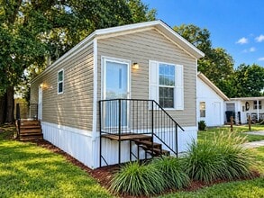 Building Photo - 2245 New Tampa Hwy