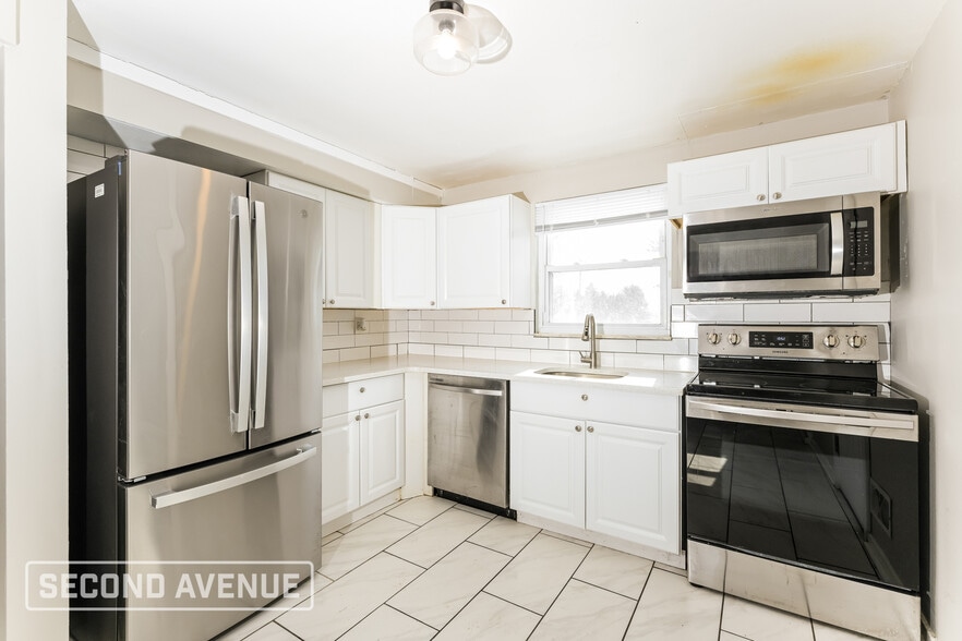 Building Photo - 128 Bellwood Dr