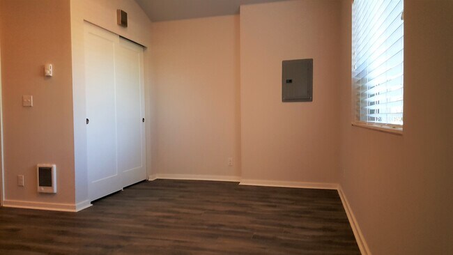 Building Photo - 813 N 44th St