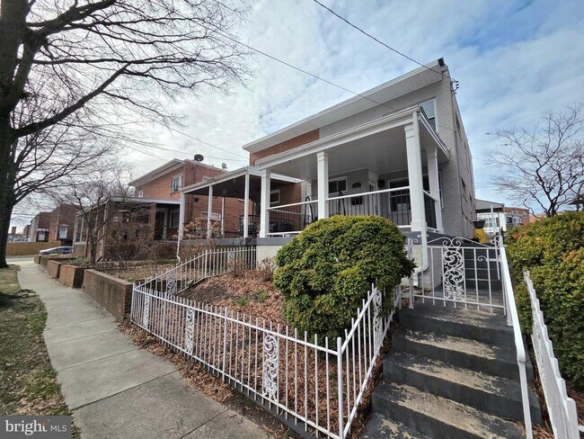 Building Photo - 5206 12th St NE