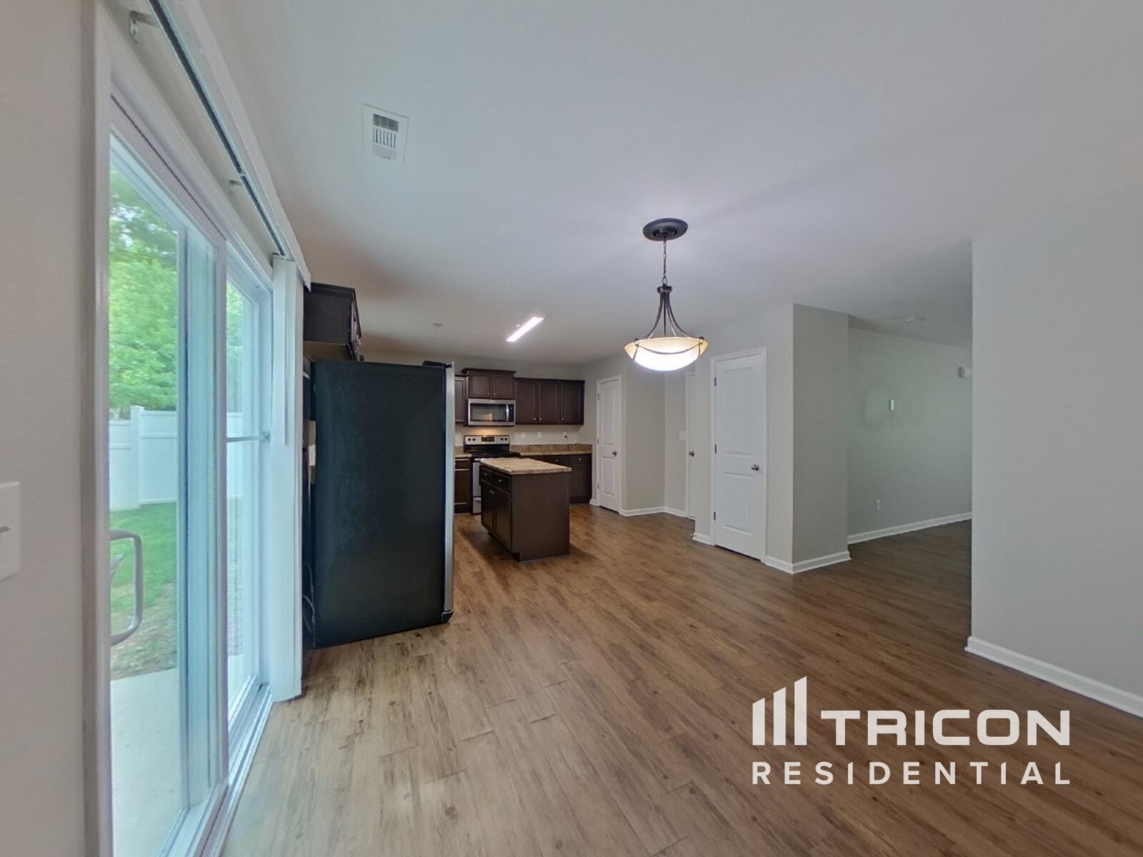 Building Photo - 5936 Sanders Farm Ln